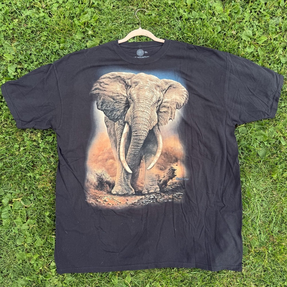 The Mountain Elephant Graphic T-Shirt 3XL Black Short Sleeve Cotton Tee